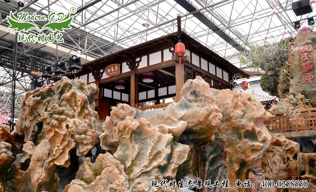 ���}���@���^